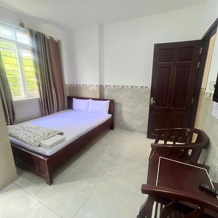 Aparthotel Khach San Doan Gia Ciudad Ho Chi Minh  Exterior foto