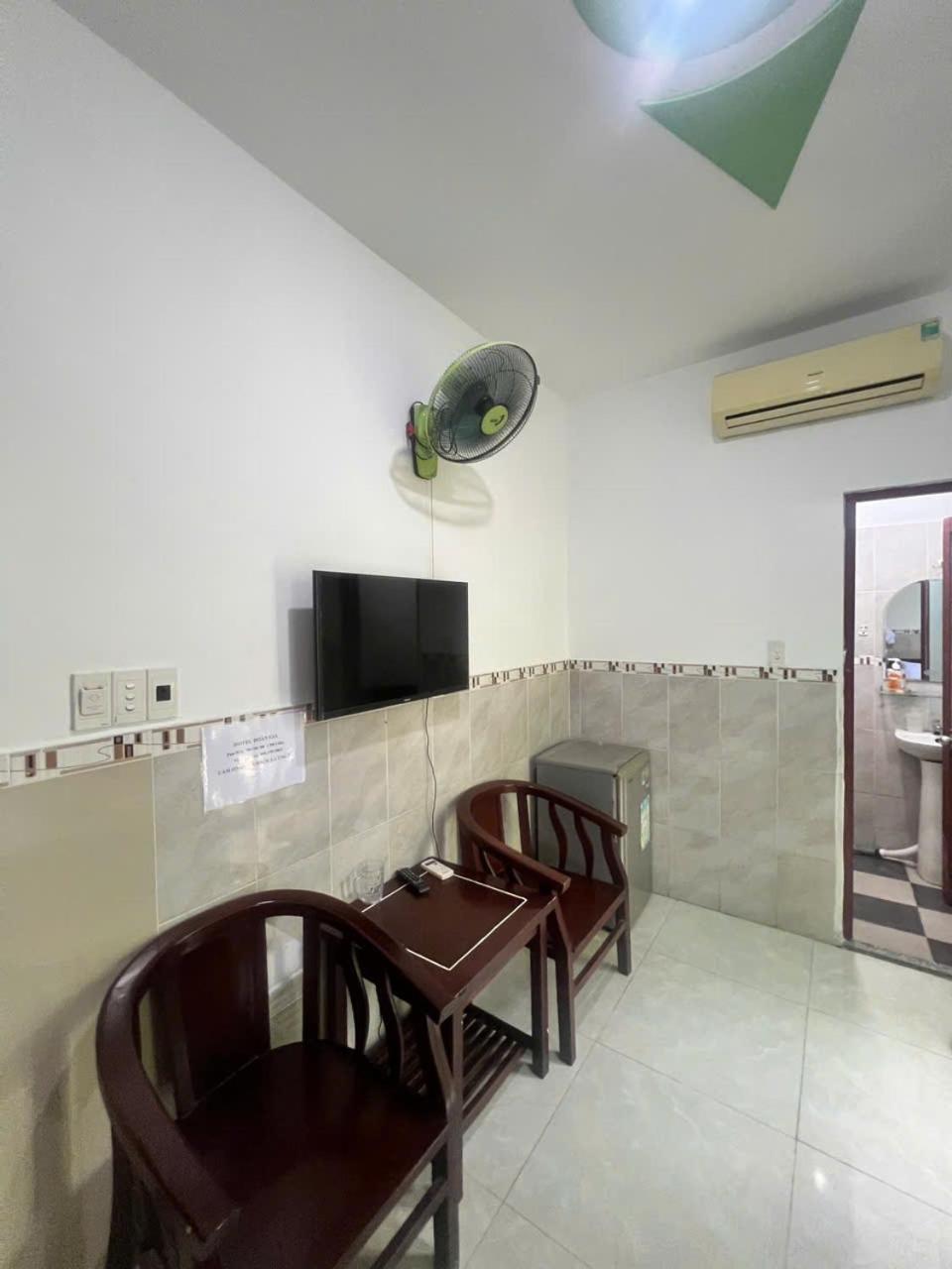 Aparthotel Khach San Doan Gia Ciudad Ho Chi Minh  Exterior foto