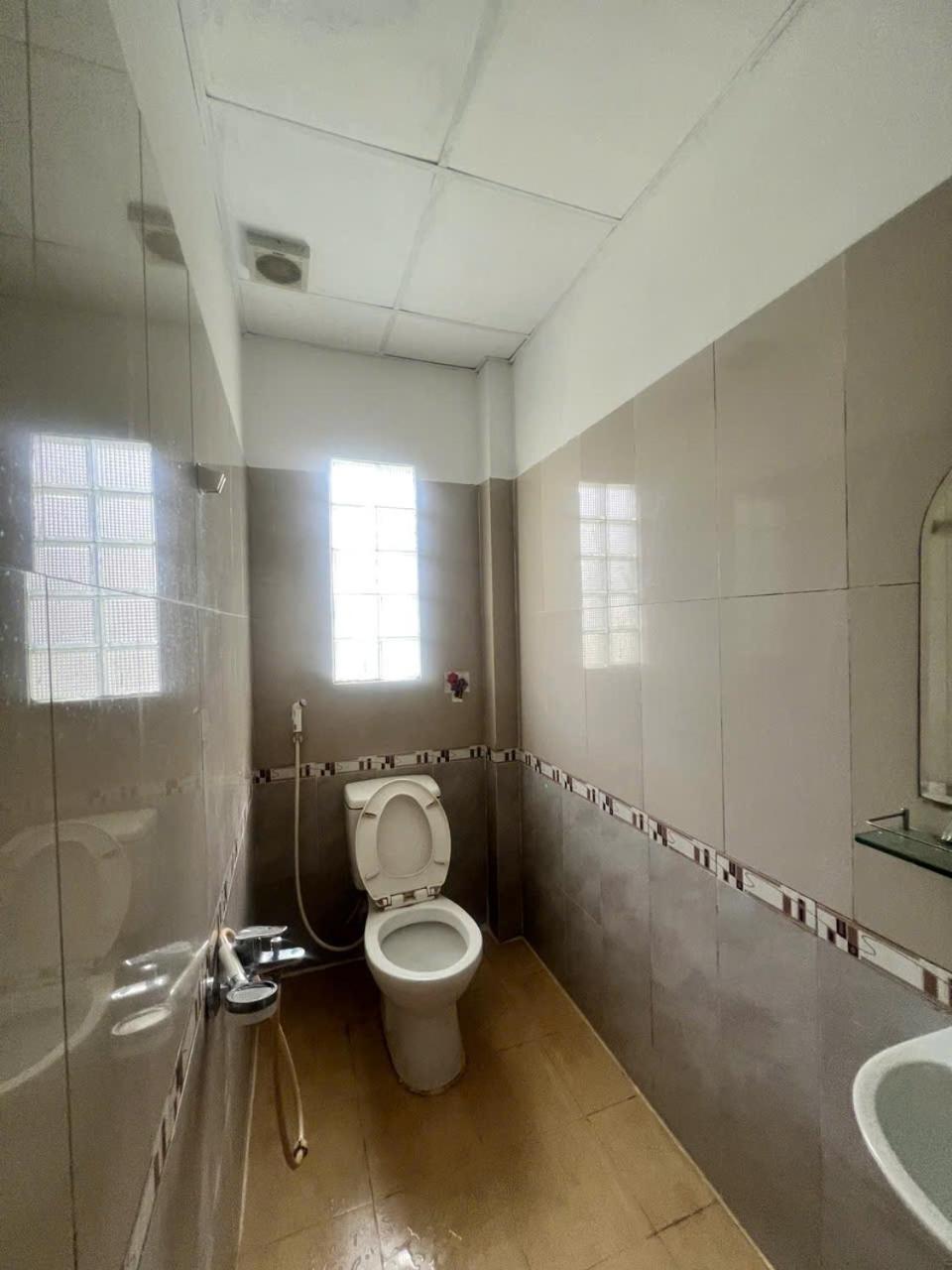 Aparthotel Khach San Doan Gia Ciudad Ho Chi Minh  Exterior foto
